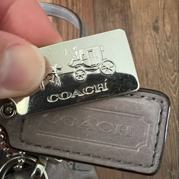 Coach purse - Picture 2 of 6